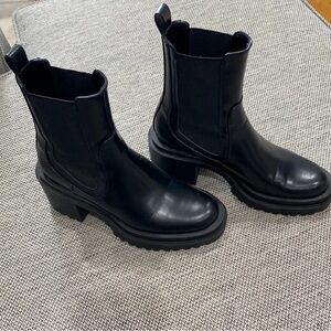 Zara Black Chelsea Boots
